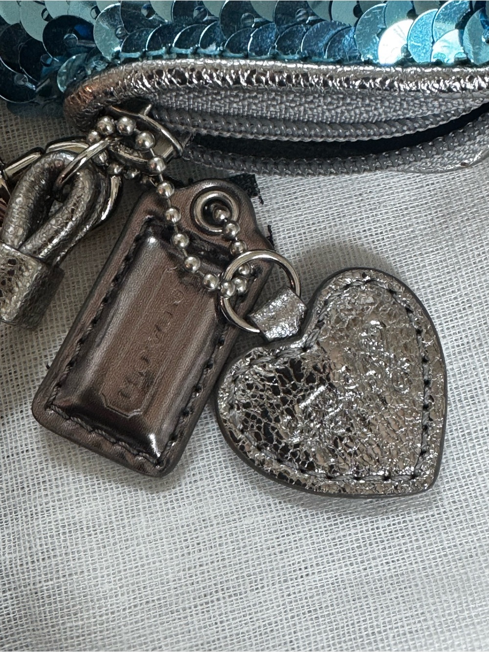 Coach Poppy Teal Sequin Phone Wristlet with COA - Picture 5 of 14
